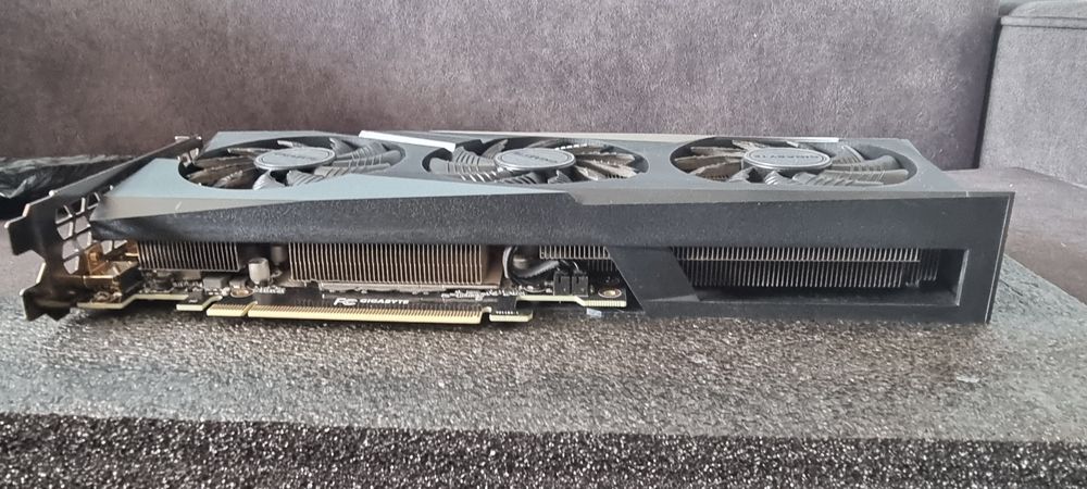 Komputer bez obudowy i dysku, 3060ti, i7-11700f, 32gb ram