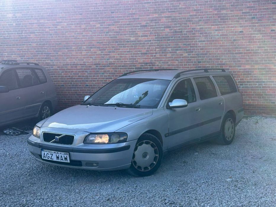 Volvo V70 2.4LPG Automat>>Superstan>>bożeciałootwarte>>zamiana