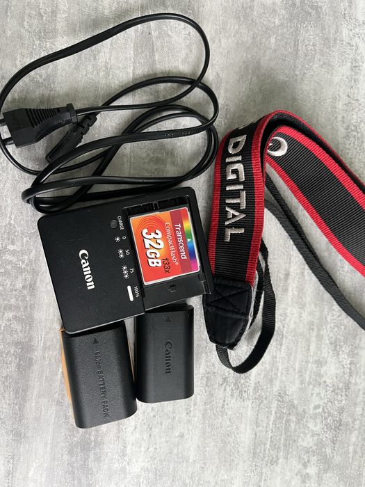 Canon 5D mark ii у робочому стані