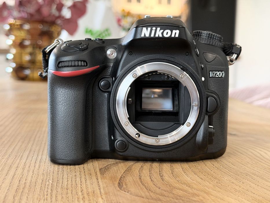 Nikon D7200 body – zadbany, niski przebieg (24 628 zdjęć), komplet