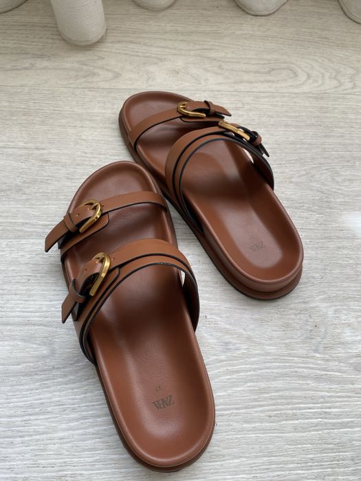 Босоніжки , сандаліі Zara