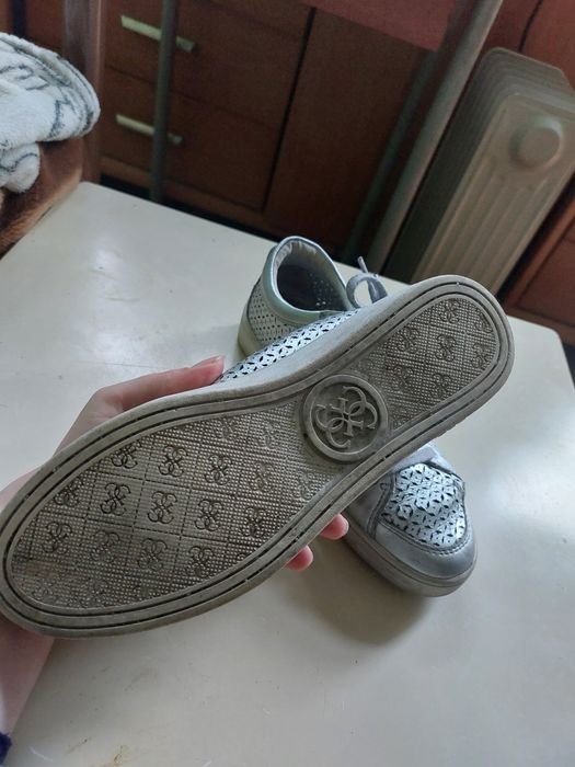 Guess buty/trampki rozmiar 37