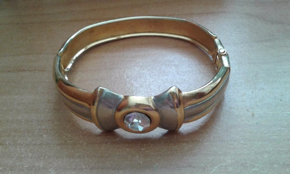 Набор заколок, браслетов и колец