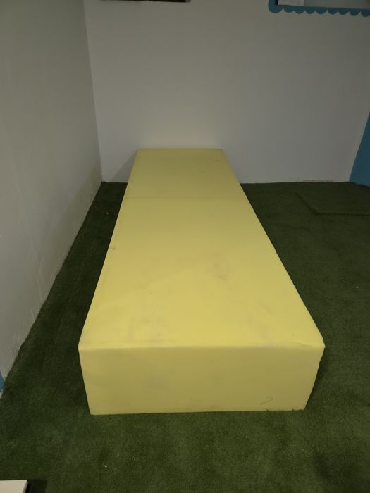 Colchão grande de espuma – ideal para creche, sala de brincar
