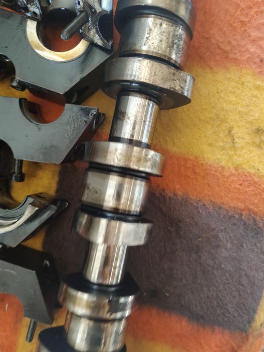 Wałek koło głowicy bmp volkswagen passat b6 Touran golf 5