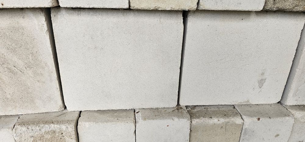 Sprzedam cegle biala