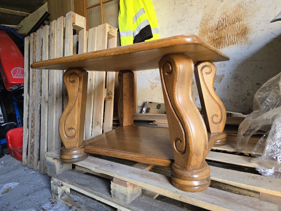 Stół dębowy do lekkiej renowacji