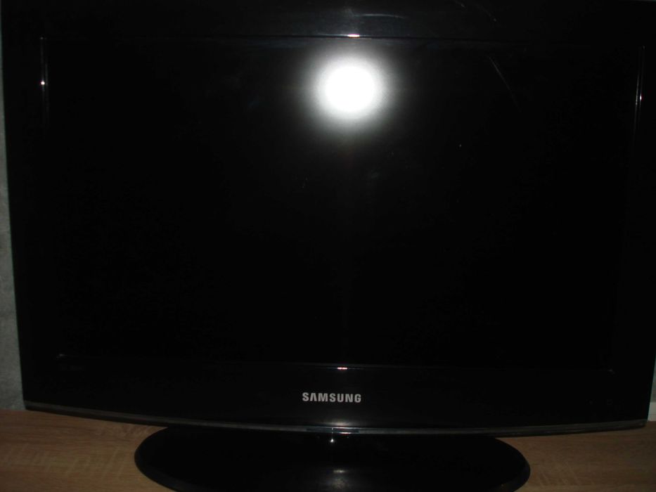 Телевизор SAMSUNG САМСУНГ с пультом