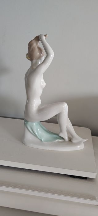Porcelanowa figurka