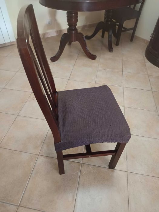 Mesa sala de jantar com cadeiras