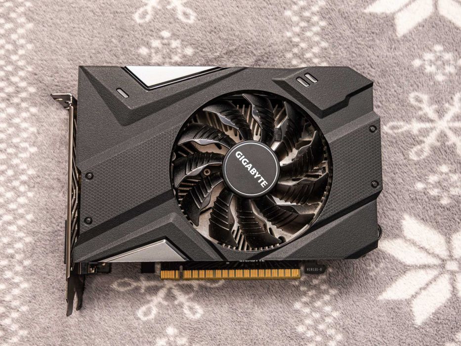 Gigabyte GeForce GTX 1650 SUPER Gaming OC 4 GB