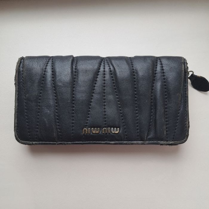 Кошелёк Miu Miu кожаный чёрный.