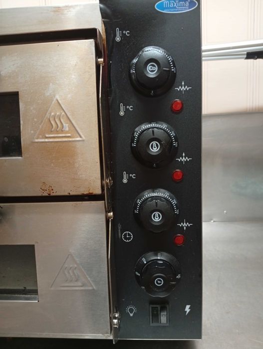 Forno de pizza em excelente estado