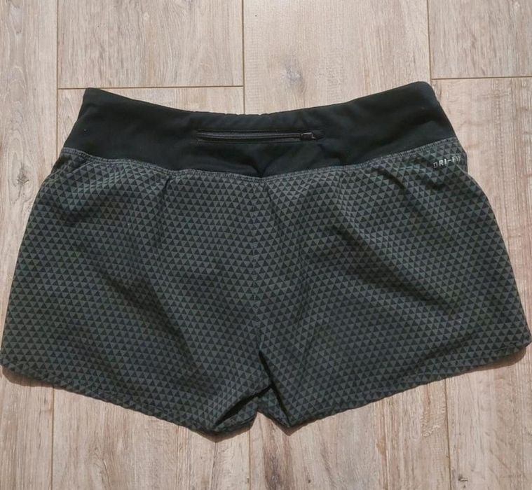 Спортивные шорты для бега Nike, S.