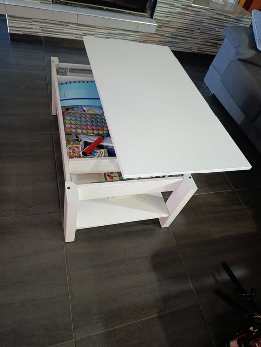 Mesa de centro muito pratica