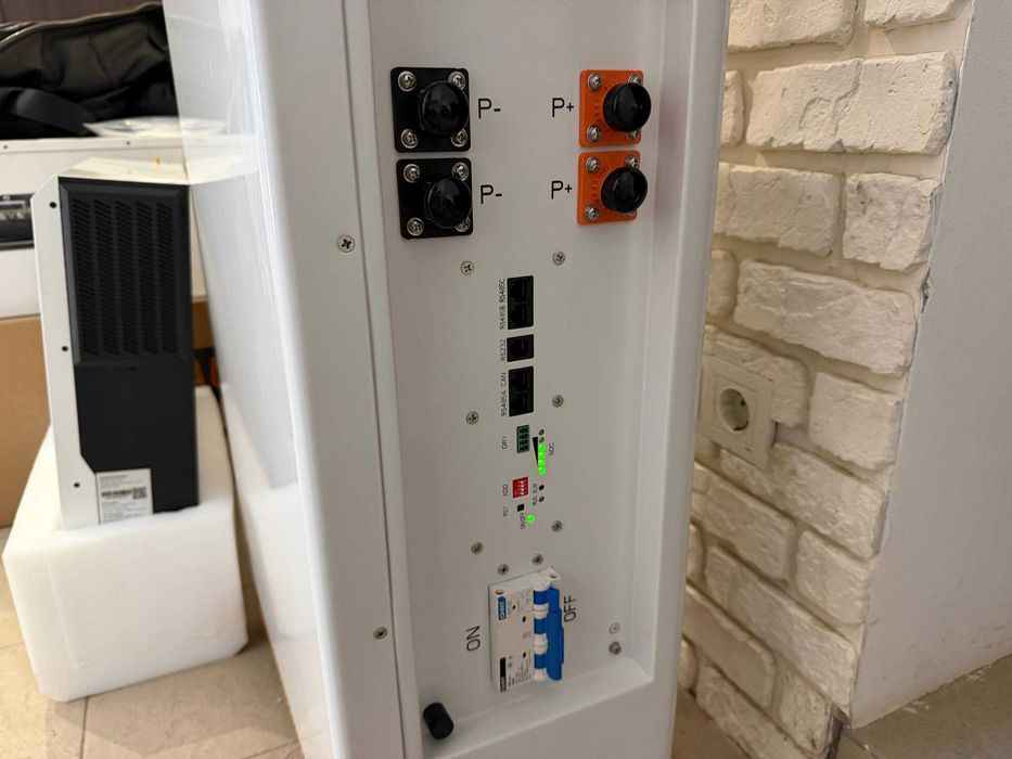 Комплект Світло 24/7 Гібридний інвертор SKE PH21-10.2K 10.2KW + LiFePO4 батарея Braun Power 16 кВт·год 314Ah