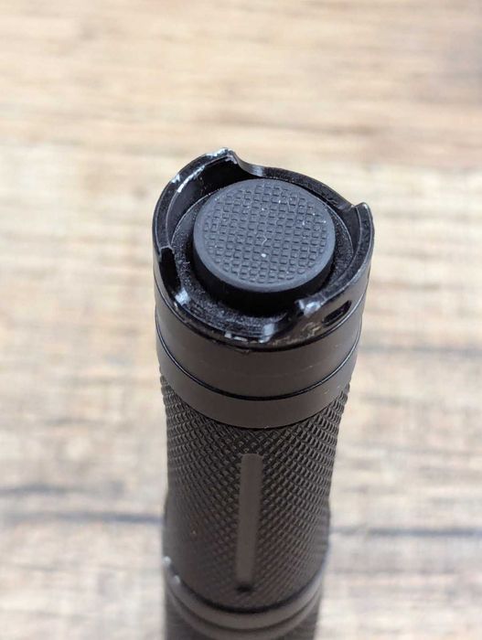 Фонарь Fenix E12 (Cree XP-E2, 130 люмен, 3 режима, 1xAA)
