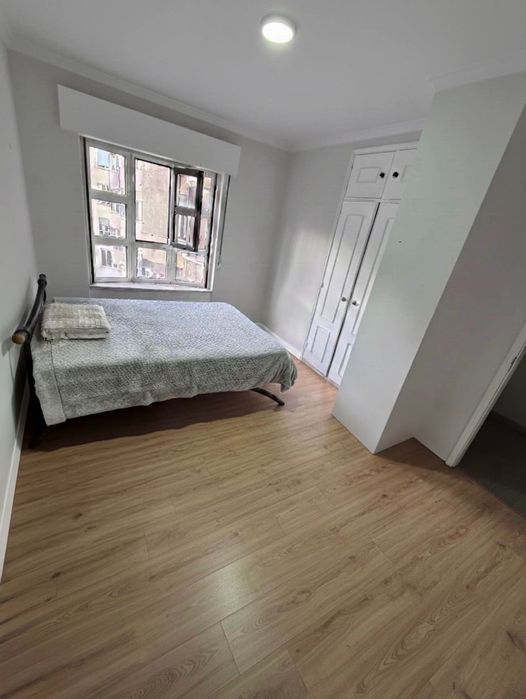 Quarto disponível para arrendar