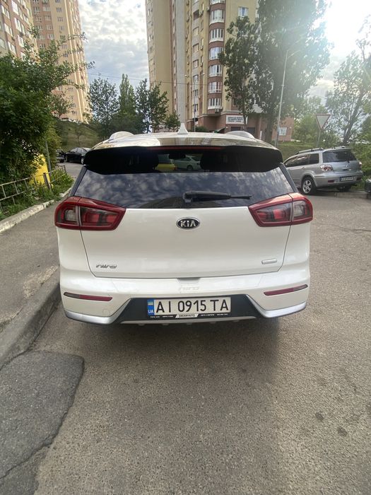продам КІА НІРО (гібрид)