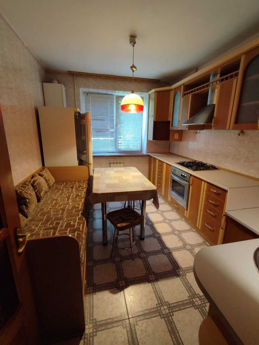 Здам 2-х кімнатну в  районі Житнього ринку з Автономним Опаленням