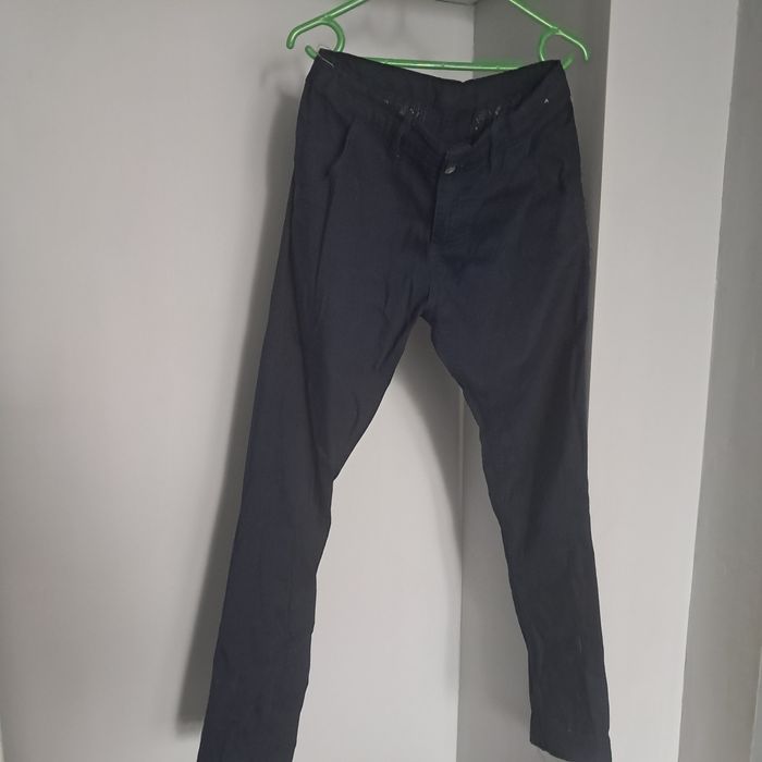 Spodnie na akademie koniec roku szkolnego  chinos Kada r. 146 super stan