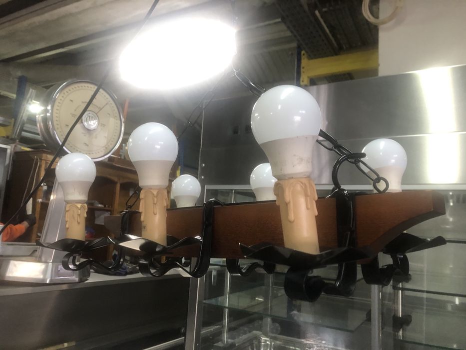 Candeeiro antigo de 6 lampadas