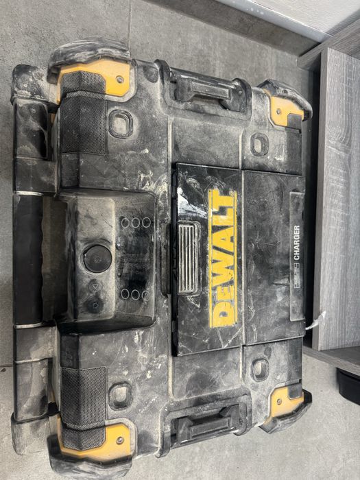 Głośnik/radio DEWALT używane