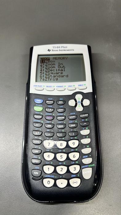 Calculadora Gráfica Texas Instruments TI-84 Plus (Pronta a usar / Pilhas Novas)