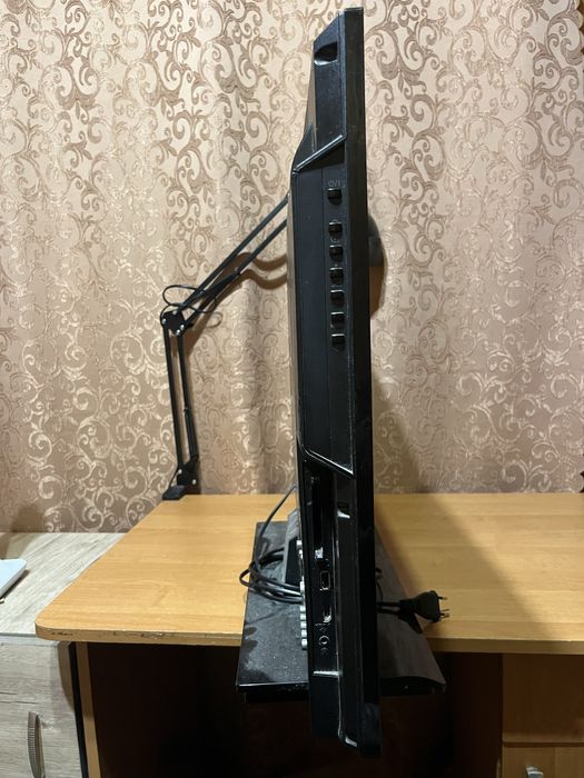 телевізор Toshiba 32EL833G.