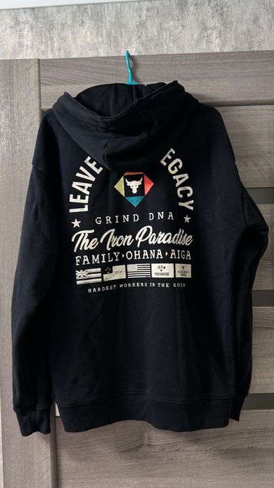 Спортивний костюм under a more в гарному стані