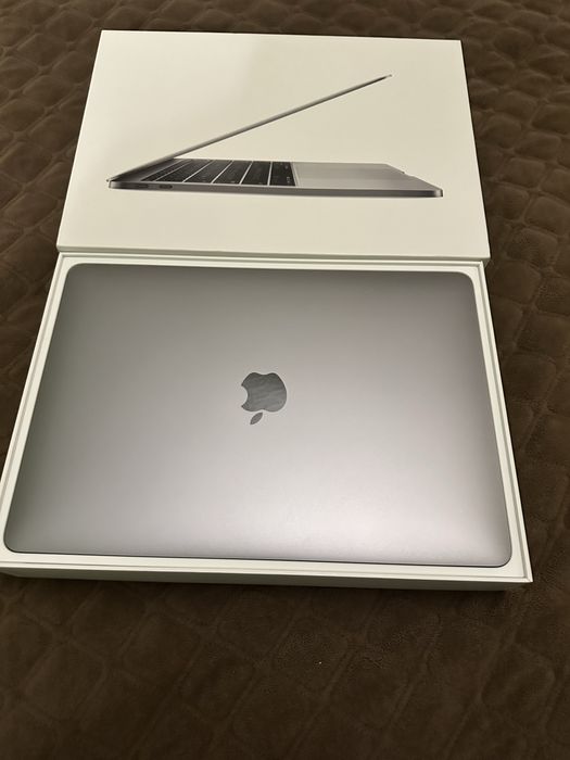 MacBook Pro 13 2017 256 gb