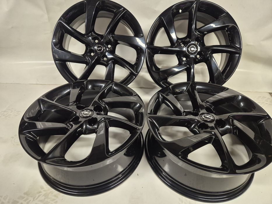 Felgi Opel Corsa E Opel Adam 7J ET44 r17 4x100