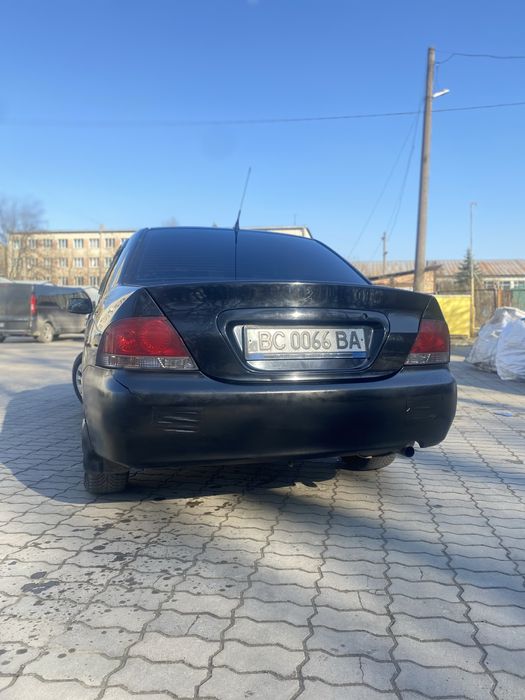 Mitsubishi Lancer 1,6 Comfort