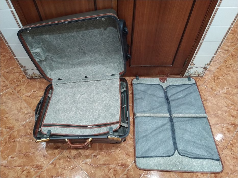 Mala malas de porão grande casa quarto apartamento vivenda escritório.