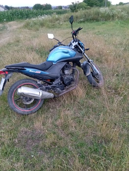 Мотоцикл 200 кубов