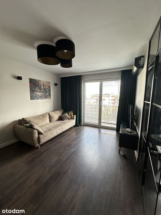 Wyjątkowe 2 pokoje | 45 m² | Klima | Balkon | Garaż | Najwyższe piętro
