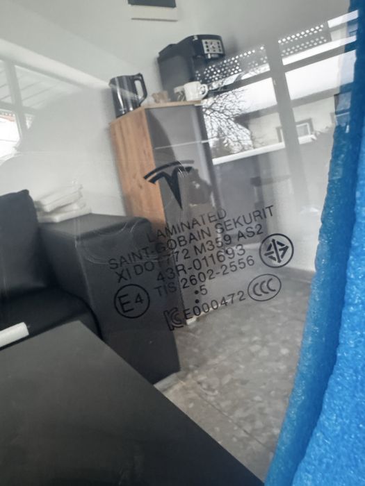 СКЛО Ліве подвійне Tesla Model 3 / 3 HIGHLAND ОРИГІНАЛ