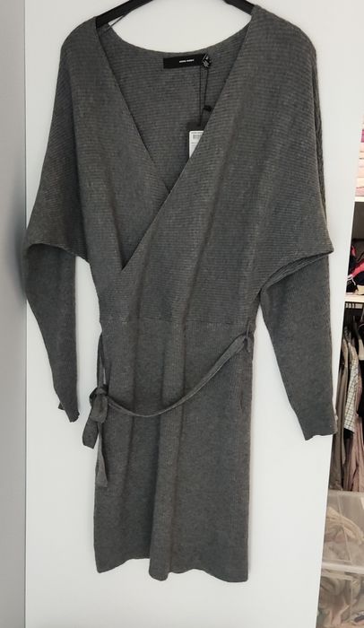 Sukienka dzianinowa Vero Moda VMREM M