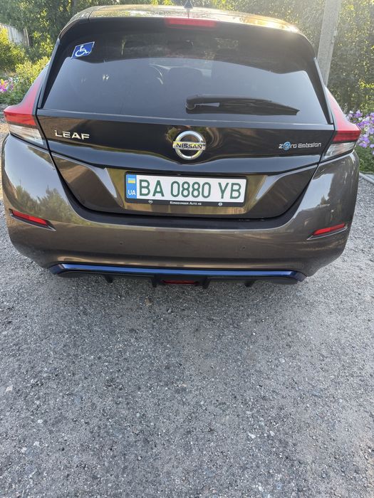 Nissan Liat продам