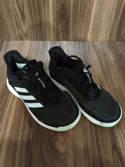 Дитячі тенісні кросівки Adidas Adizero Club Junior black, 30 розмір
