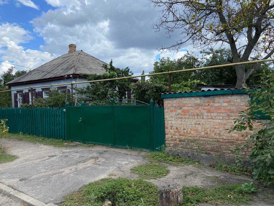 Продам Будинок з земельною ділянкою по вулиці 6-го Грудня, місто Олександрія