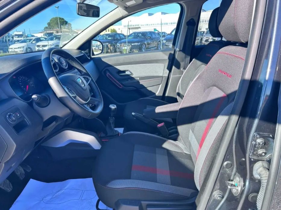 Dacia Duster      2019