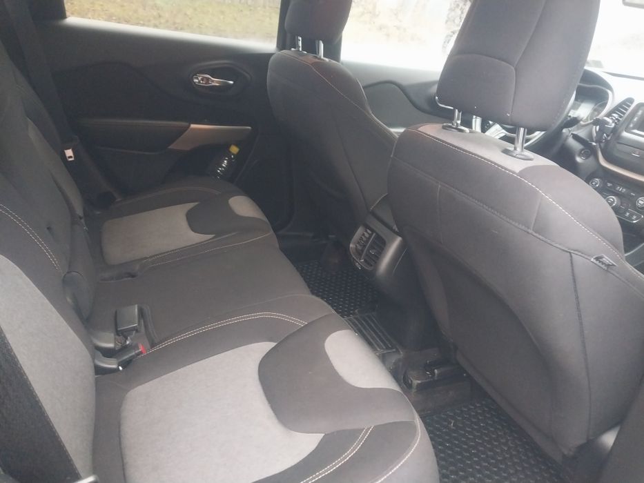 Jeep cherokee 3.2 , 4×4
