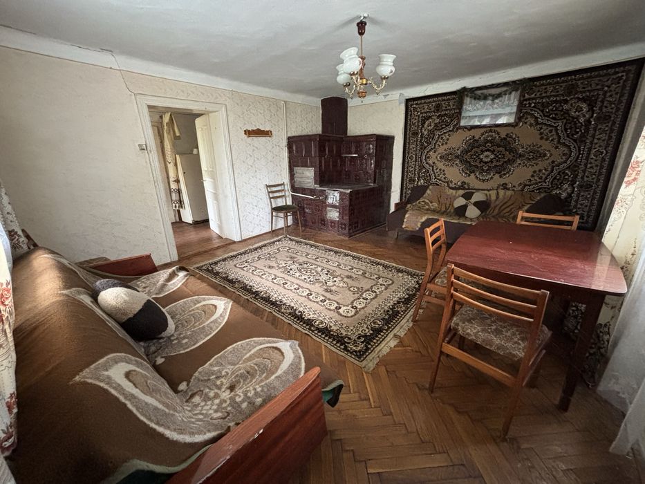 Продаж Будинок 63 м². Ділянка 13 сотих. Підпечери. Центр. Світло. Газ