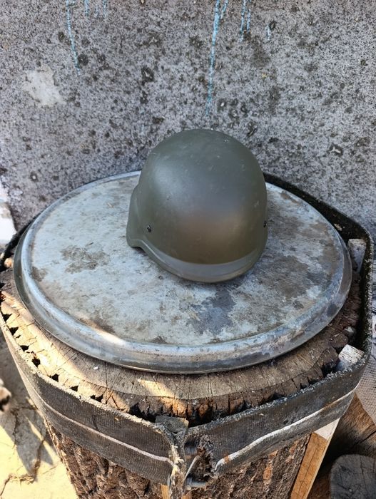 Берци 41розмер тактичні і шлем