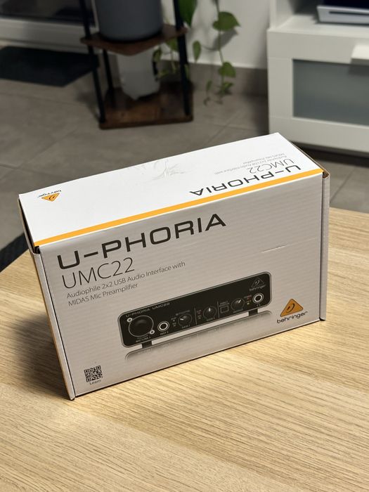 Interface Áudio Behringer U-PHORIA UMC22