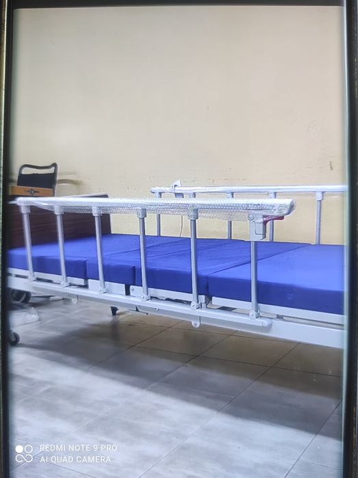 Медицинская кровать для инвалидов и лежачих больных