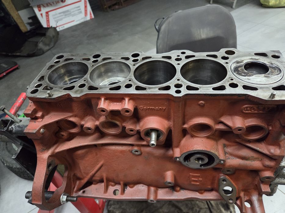 Silnik VW T4 AHY AXG 2.5 151