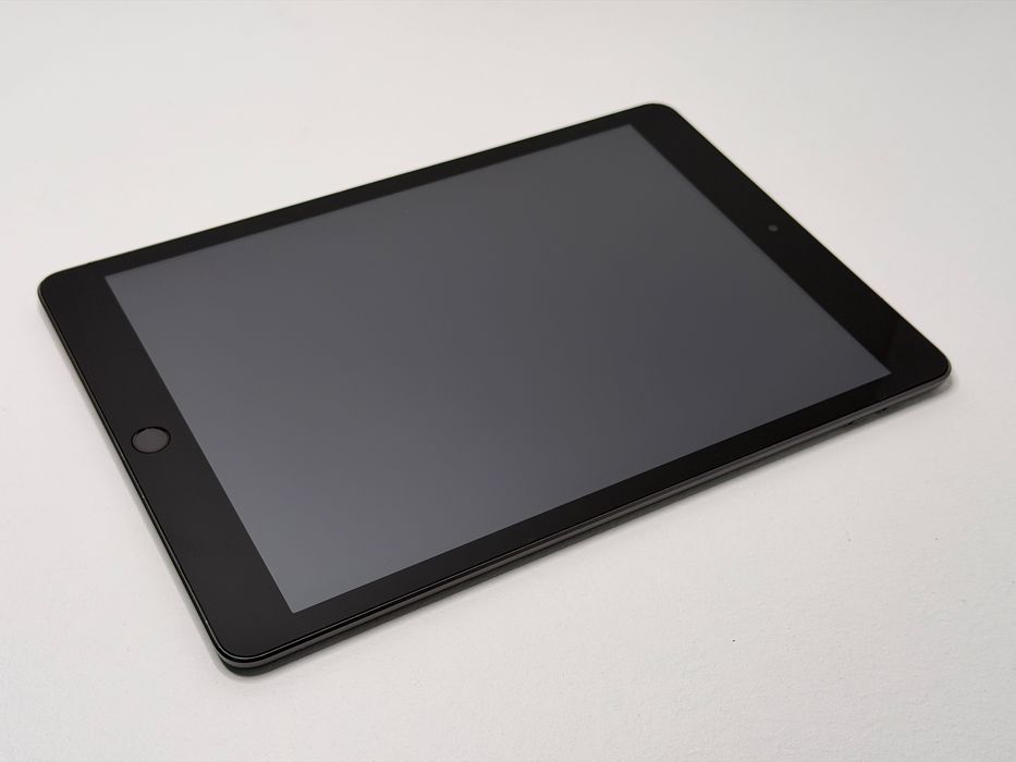 iPad 9. gen. (A2602) - 64GB - faktura VAT 23%