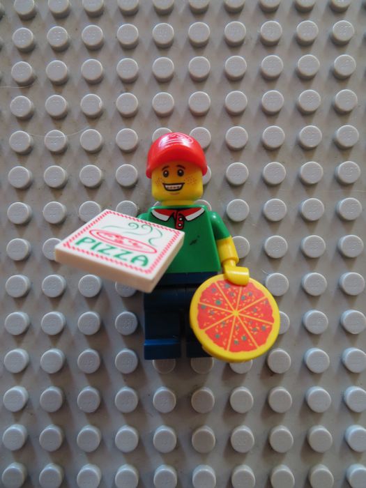 LEGO Minifigurka Seria 12.11 Dostawca pizzy